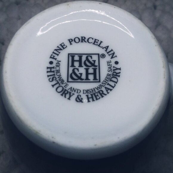History & Heraldry Collectible Porcelain Top Therapist 10oz Mug - Picture 10 of 11